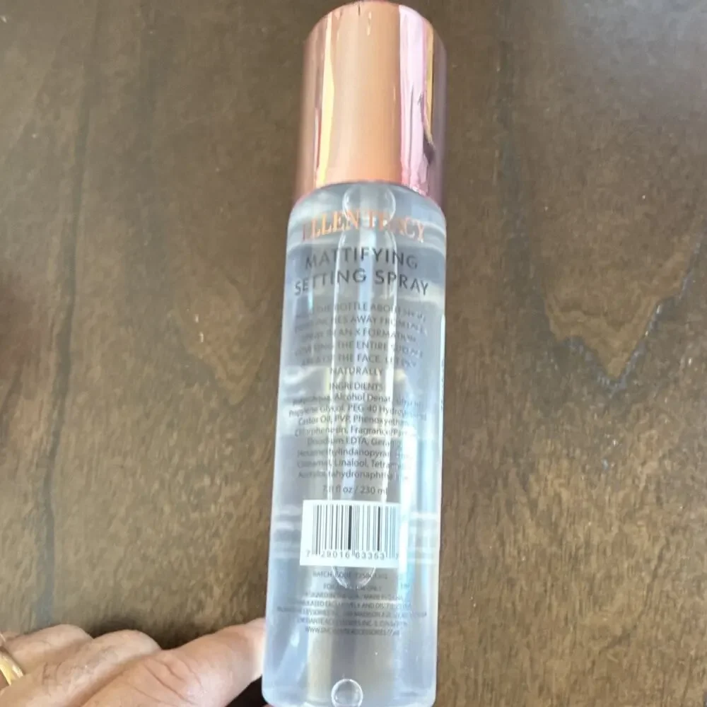 New Ellen Tracy LASTS ALL DAY - Mattifying Setting Spray - Hydrating - 7.8 Fl oz